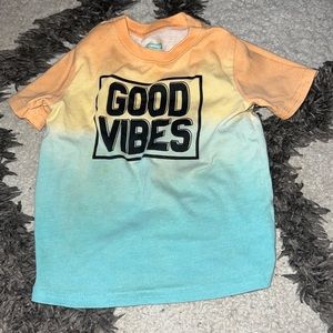 Boys size 2t shirt